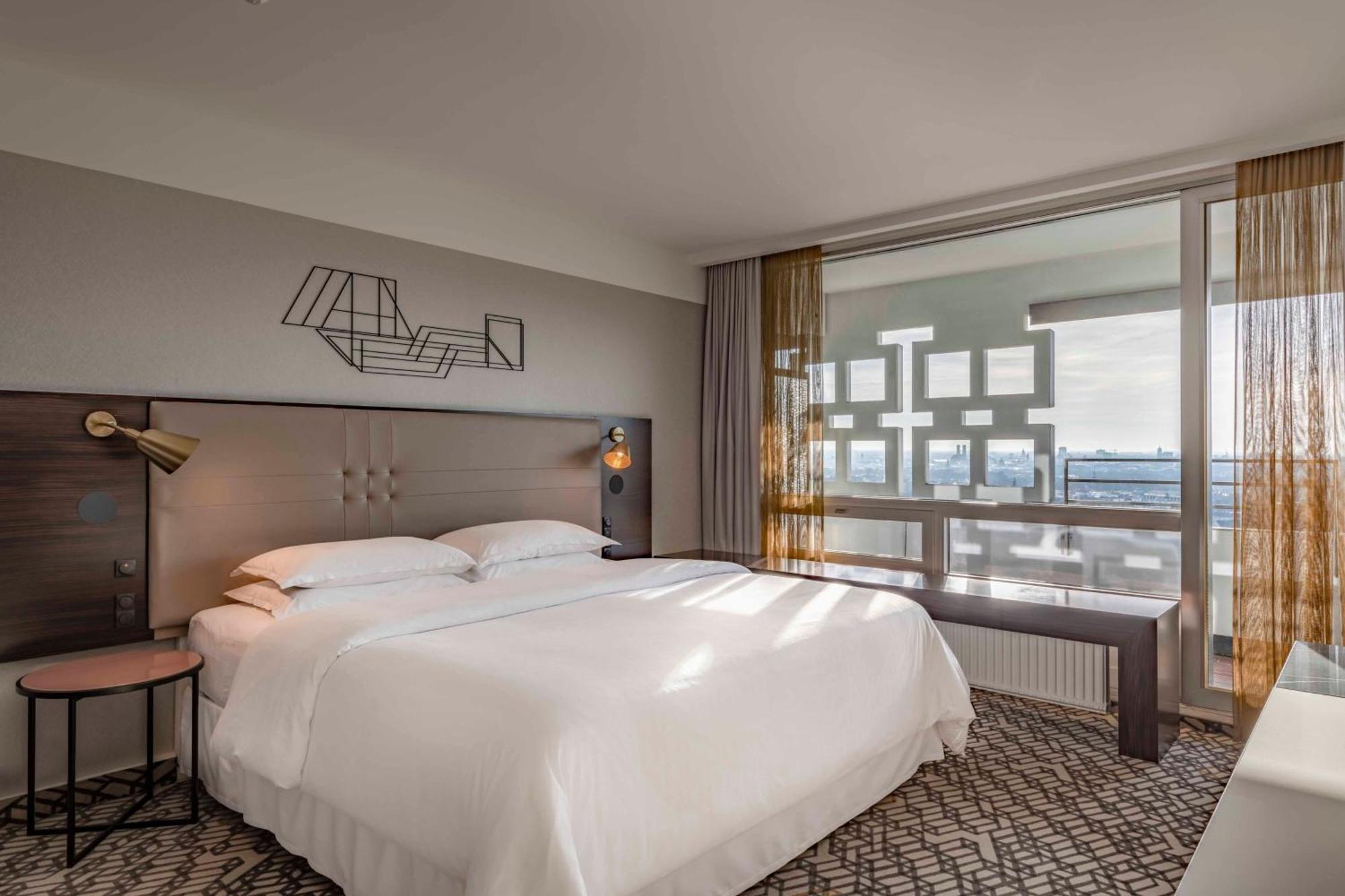Four Points By Sheraton Munich Arabellapark Exterior photo