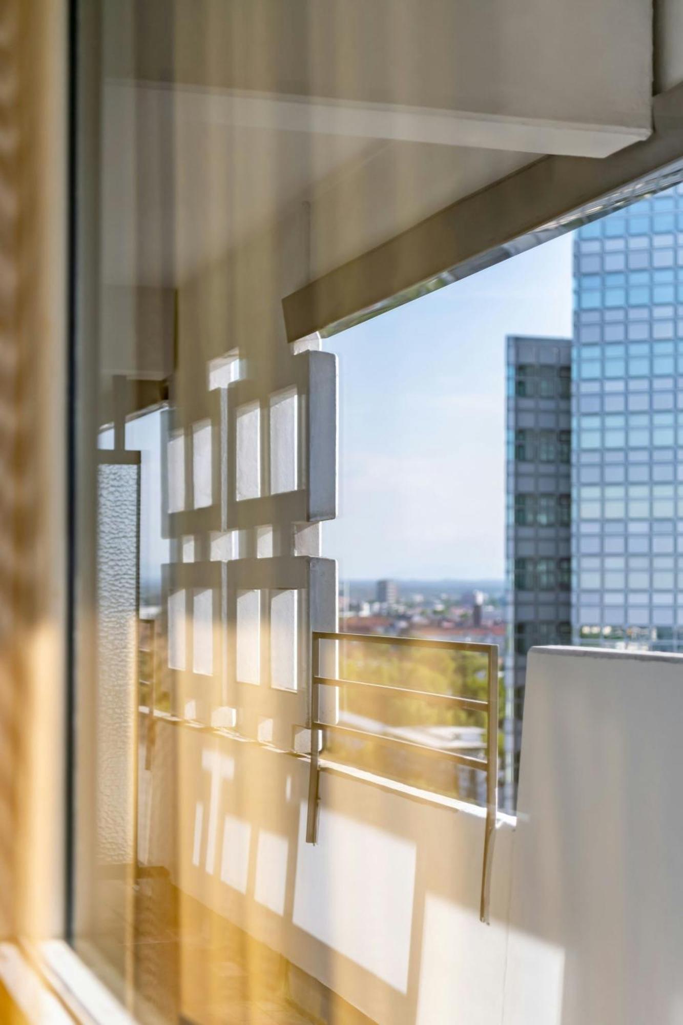 Four Points By Sheraton Munich Arabellapark Exterior photo