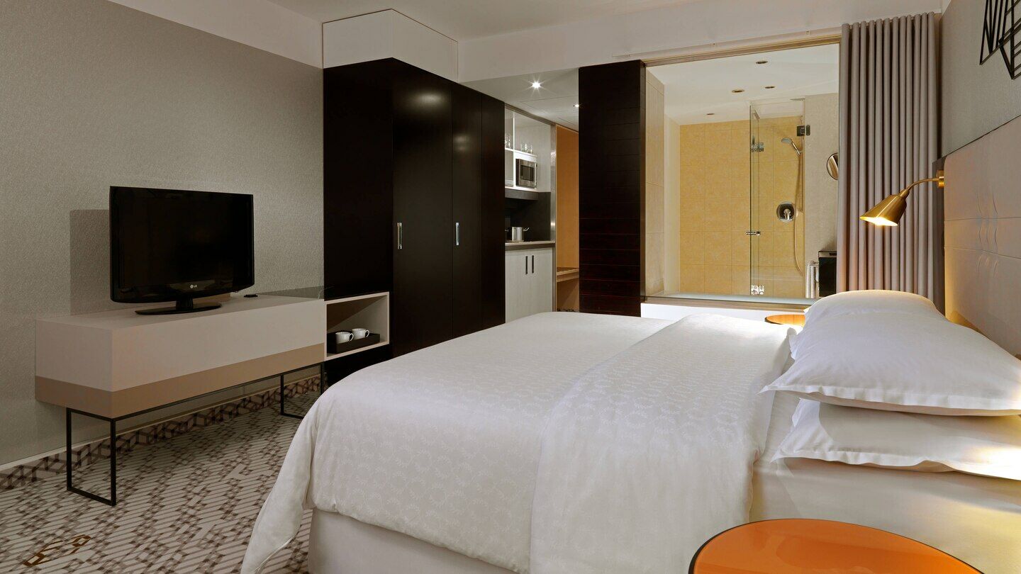 Four Points By Sheraton Munich Arabellapark Room photo