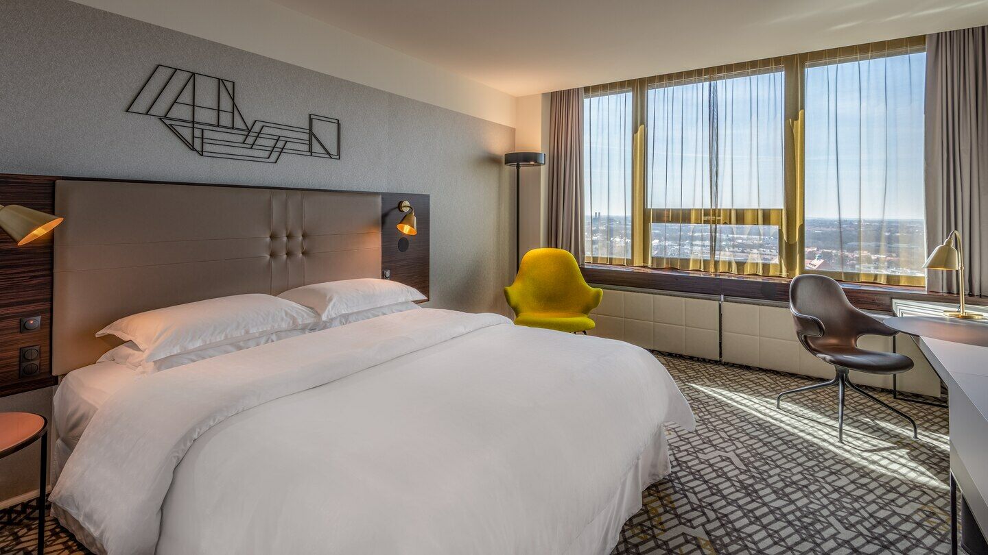 Four Points By Sheraton Munich Arabellapark Room photo